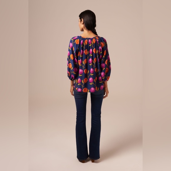 Tucker NYC The Classic Blouse
Midnight Passior Flower - Picture 3 of 4